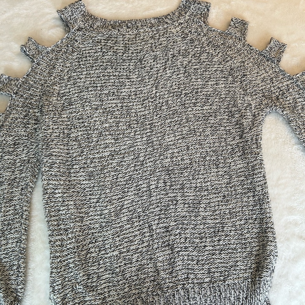 Women's Retrod Gray Cold Shoulder Knitted Sweater